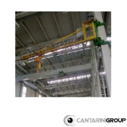 Wall mounted jib crane with arm in beam with tie rod